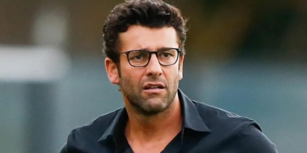 Alberto Valentim foi demitido nos vestuários da Arena Pantanal após empatar por 2 a 2 na estreia do Cuiabá pela Série A