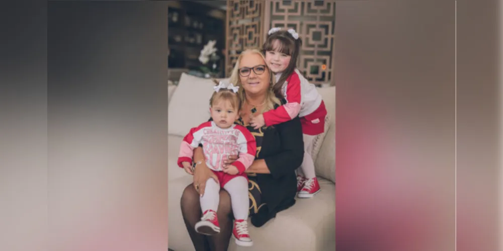 Neiva Galvão e suas netas Melissa Galvão Kubaski e  Antonella Galvão Zanin