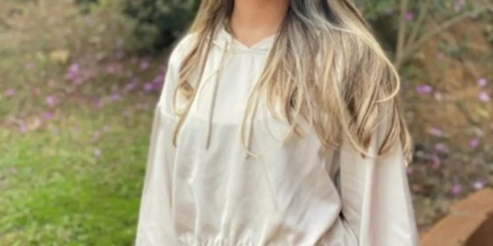 BDAY – A bela jovem Sabrina Quilian Comassetto, filha de Jessica Comassetto e Ednilson Januário, celebra a chegada de seus 15 anos de vida no próximo sábado (3). Da coluna RC os votos de muitas alegrias e realizações.