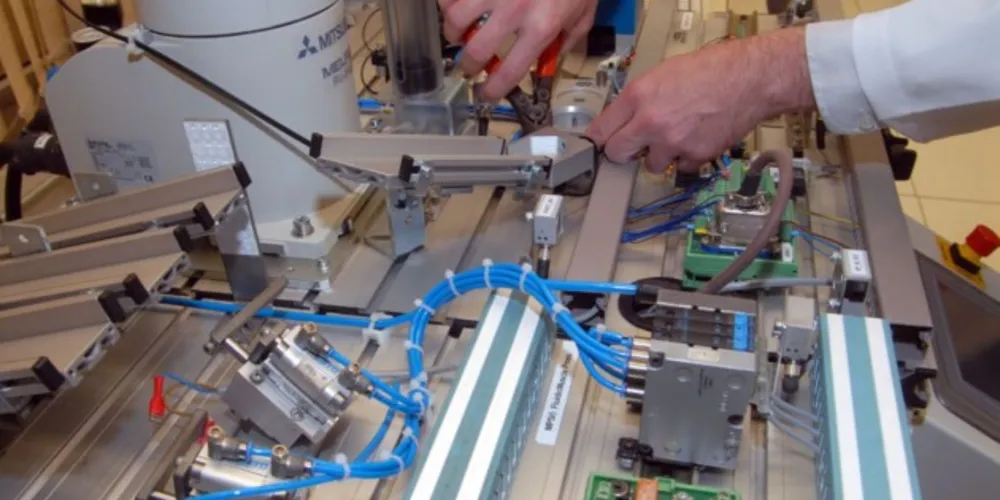 Senai oferece cursos gratuitos de capacitação profissional