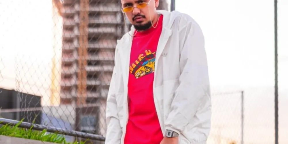 Elvis Mankada relatou que pessoas estão confundindo seu nome artístico com DJ Ivis