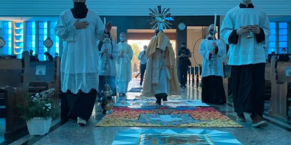 Celebração de Corpus Christis em PG novamente é adaptada