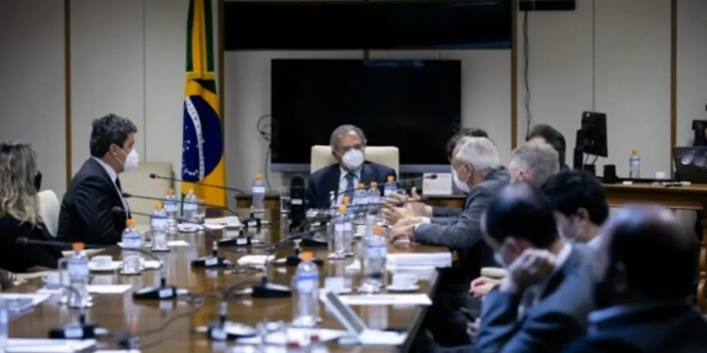 Grupo que reúne as sete principais entidades empresariais do Paraná, se reuniu, nesta terça-feira, com o ministro da Economia