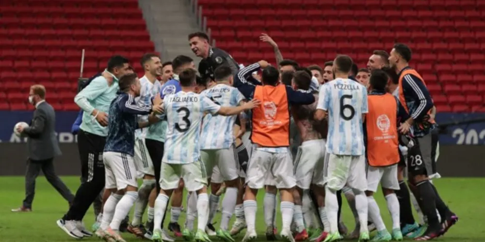 Com vitória nos pênaltis, Messi e companhia enfrentam o Brasil no próximo sábado, no Maracanã