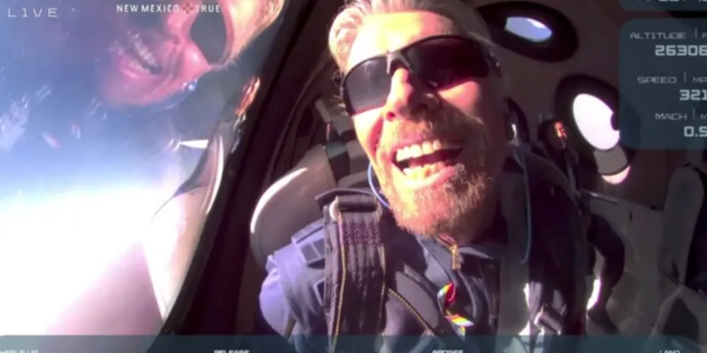 Richard Branson é o primeiro bilionário a inaugurar as viagens turísticas ao espaço
