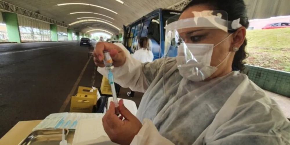 Apesar da população desta faixa etária já estar se cadastrando no aplicativo "Vacina PG", será necessário agendar a vacinação no site da Prefeitura