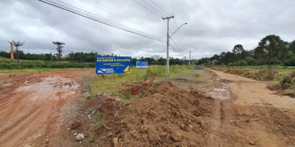 Imagem ilustrativa da imagem Moradores cobram finalização do 'Corredor Santana'
