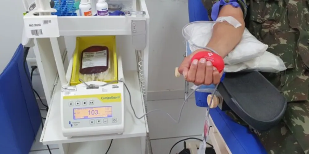 Cerca de 80 pessoas realizaram doações de sangue em Ponta Grossa. Ato é fundamental para manter os estoques do banco de sangue