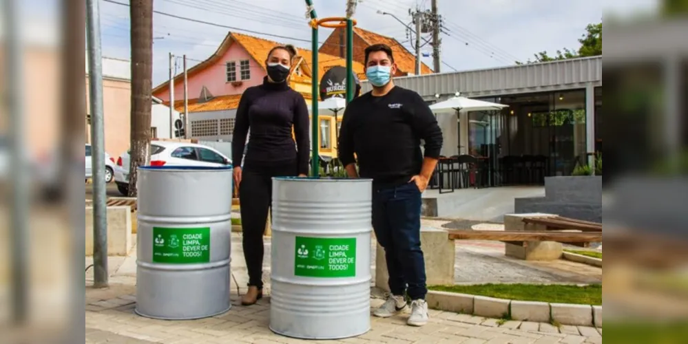 Iniciativa na rua Conceição teve apoio da empresa Baston