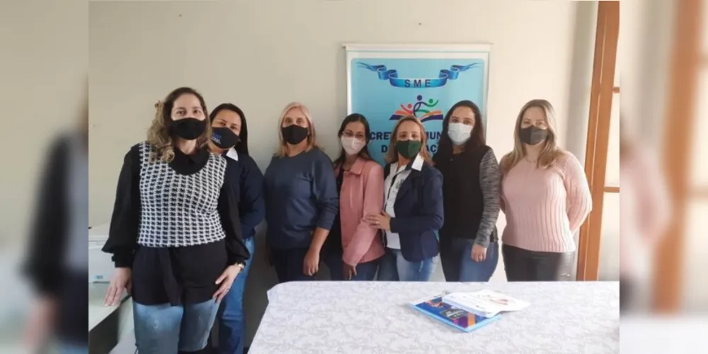 Equipes da área educacional trocam experiências sobre a nova modalidade