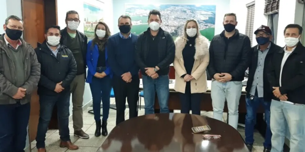 Prefeito Irani Barros participou de reunião com o deputado federal Sérgio Souza nesta quarta-feira (21)