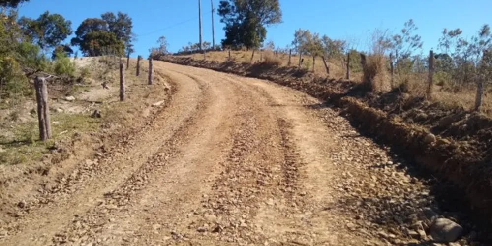 Recuperação de estradas segue como uma das prioridades