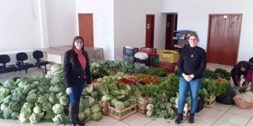 No primeiro dia da coleta, as secretarias arrecadaram cerca de 2,1 mil quilos de hortifruti. Projeto traz fomento para a geração de renda