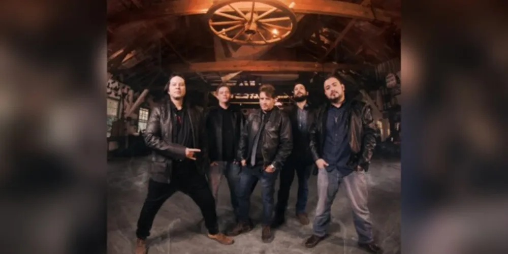 O grupo de rock Don Belluci traz ao público: “Tryin' to be a Rolling Stone"