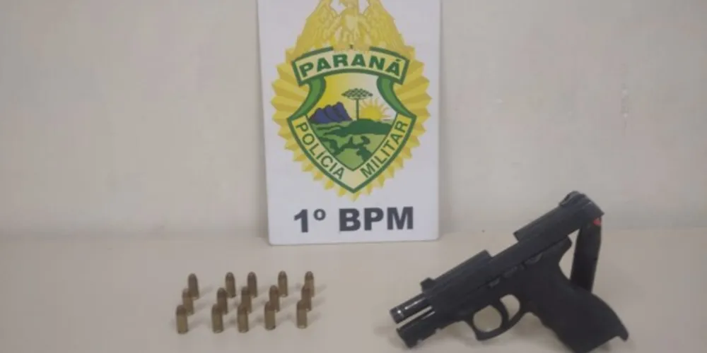 Imagem ilustrativa da imagem Homem esconde pistola e se dá mal na rua Massaranduba