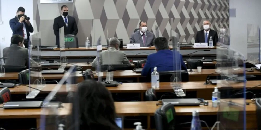 Presidente da comissão determinou que seja solicitada à Justiça a condução coercitiva do empresário. Além disso, a CPI quer a apreensão do passaporte dele