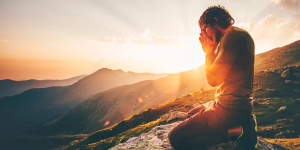 A batalha entre a Luz e as Trevas