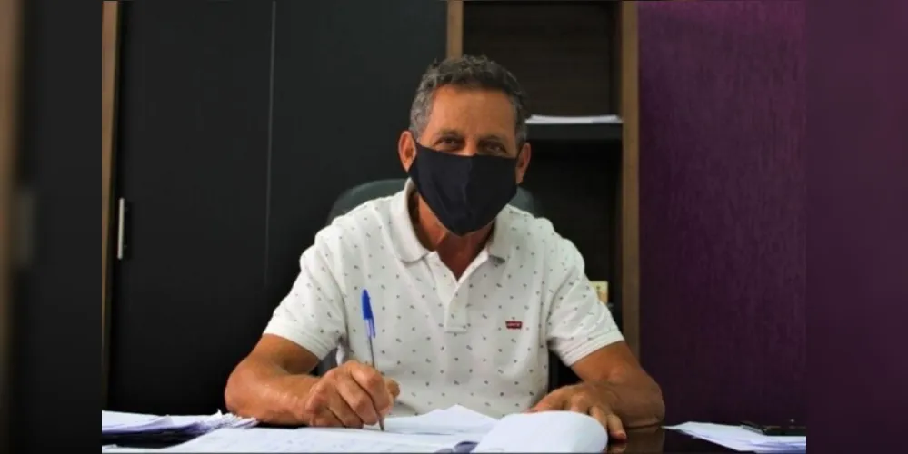 Prefeito Ary Mattos (DEM) promove reformas nos bairros