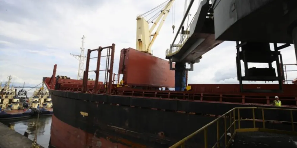 A indústria de transformação responde por 70% de todas as mercadorias negociadas para o exterior no período