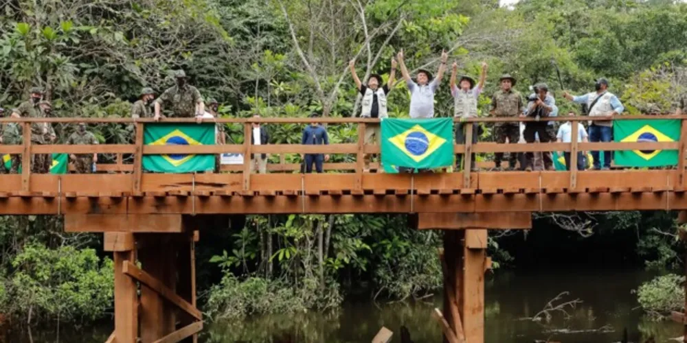 Presidente da República, Jair Messias Bolsonaro, durante inauguração de ponte.