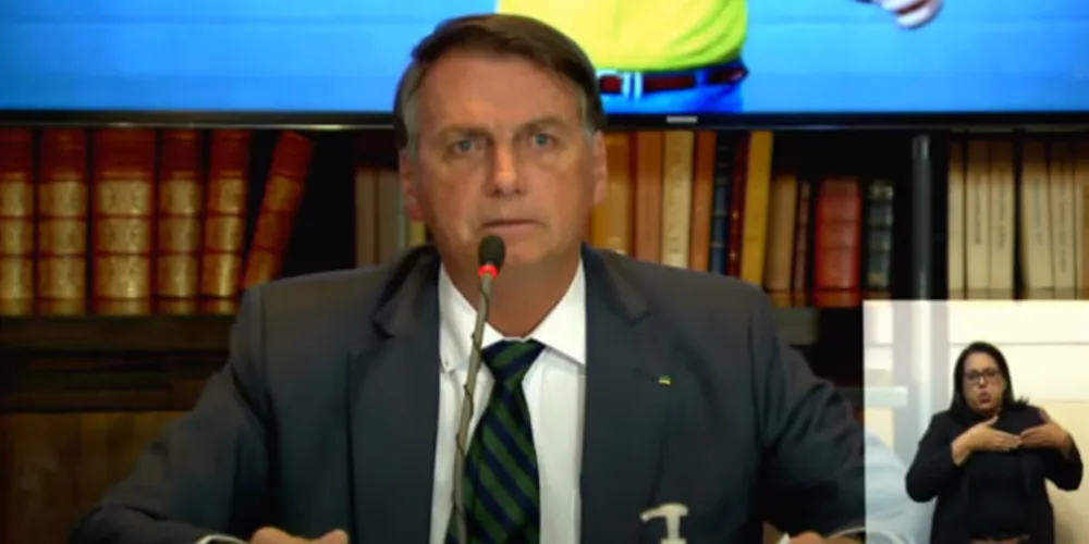 Presidente da República, Jair Messias Bolsonaro (sem partido), durante live.