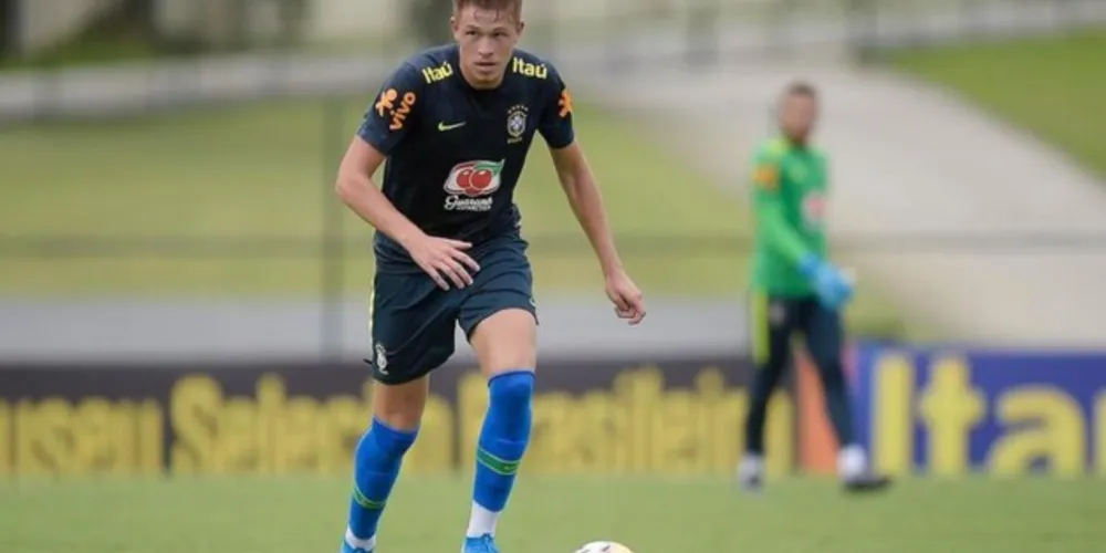 Jogador ponta-grossense Bruno Fuchs, de 22 anos.