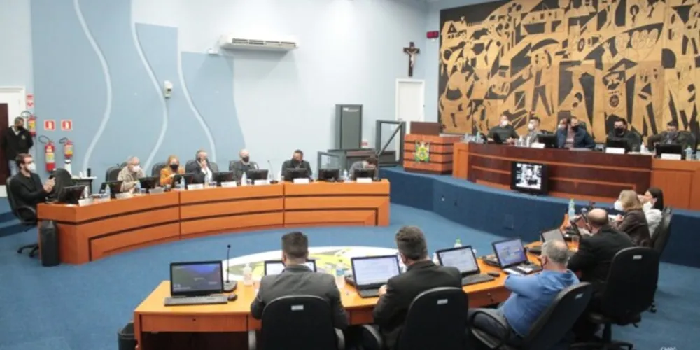 Casa de Leis realizou a votação nesta segunda-feira (14).