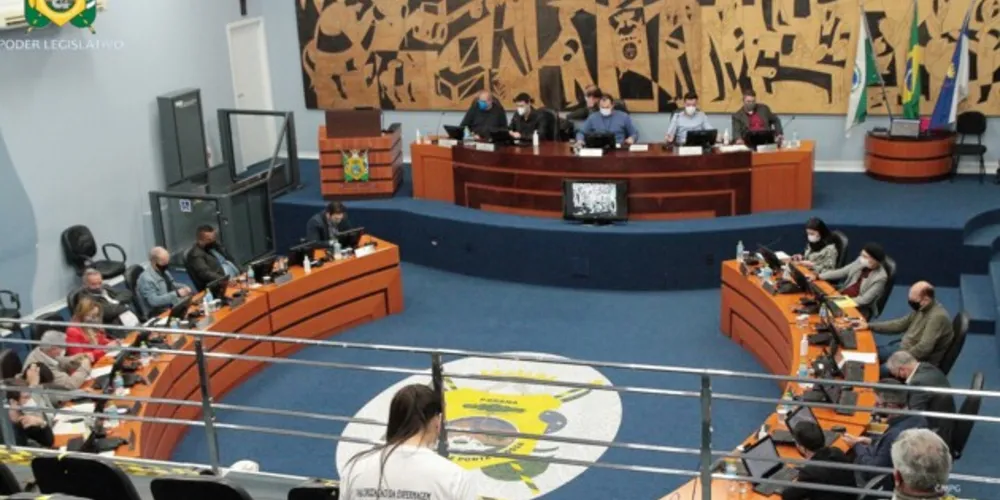 Discussão aconteceu nesta segunda-feira (2) no Legislativo ponta-grossense.