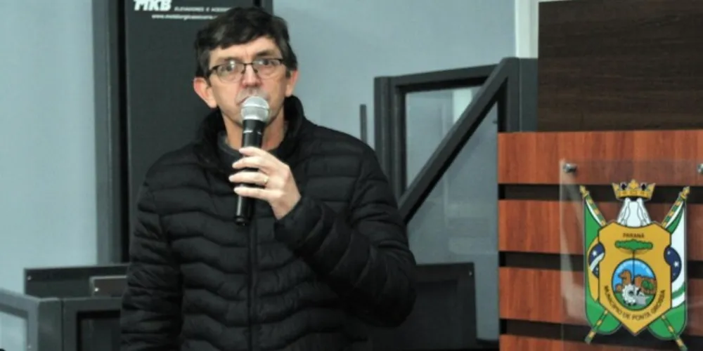 Secretário Municipal da Fazenda, Cláudio Grokoviski.