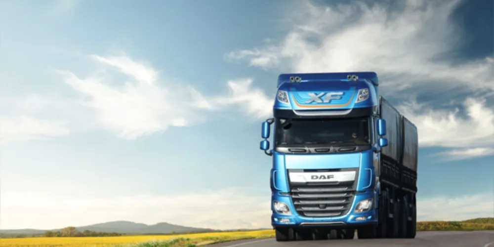 Os caminhões sorteados são duas unidades do Novo DAF XF 4x2, com potência de 480 cv e Pacote Comfort