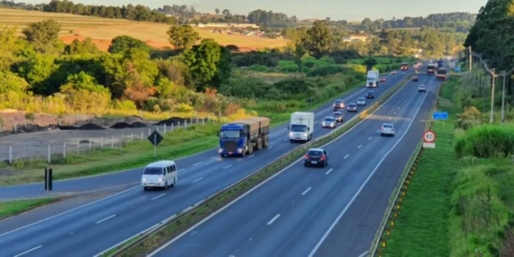 Avenida Presidente Kennedy é um dos locais solicitados para novas obras.