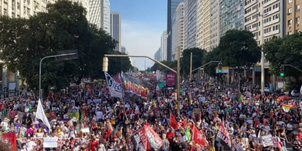 Atos aconteceriam em 24 de julho, mas foram adiantado após o STF autorizar a abertura de inquérito para apurar a conduta de Bolsonaro no caso Covaxin