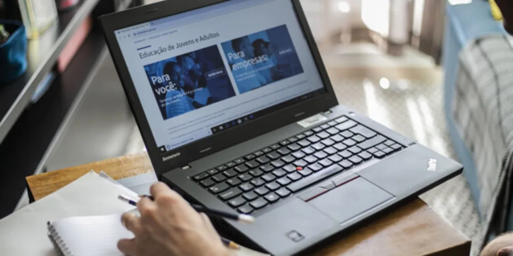  SESI Ponta Grossa está com inscrições abertas para as turmas de EJA para Ensino Fundamental II (6º ao 9º ano) e Ensino Médio, não apenas para trabalhados da indústria, mas para a comunidade em geral.