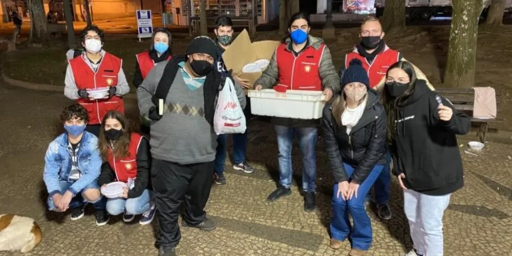 Entre os locais onde houve distribuição esteve a 'Praça do Polacos'