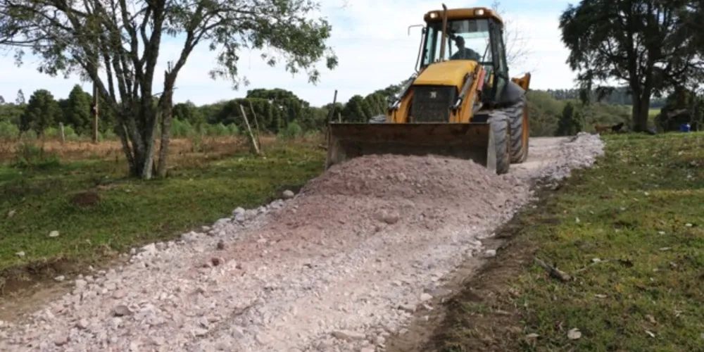 Serviços ocorrem na localidade da Pampulha, na região do Socavão e no Abapan