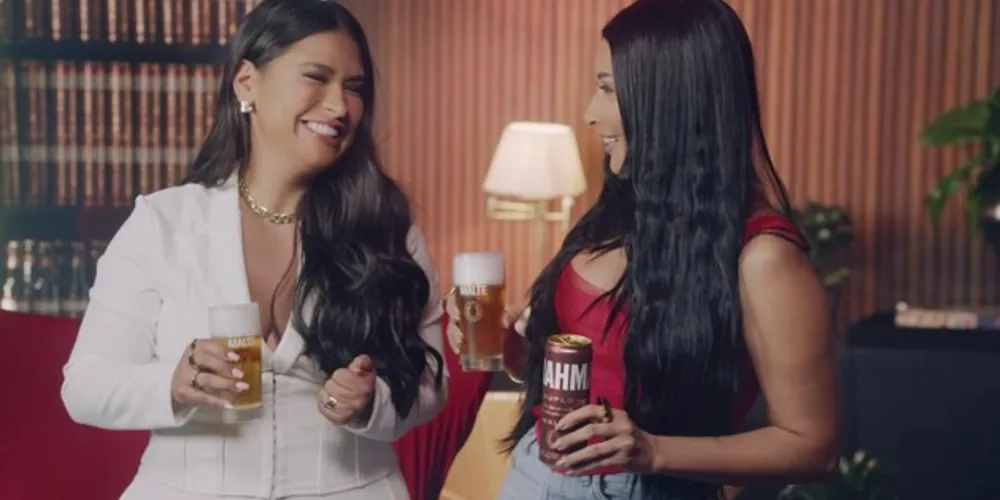 Imagem ilustrativa da imagem Simone e Simaria estreiam o ‘Papo de Brahmeira’