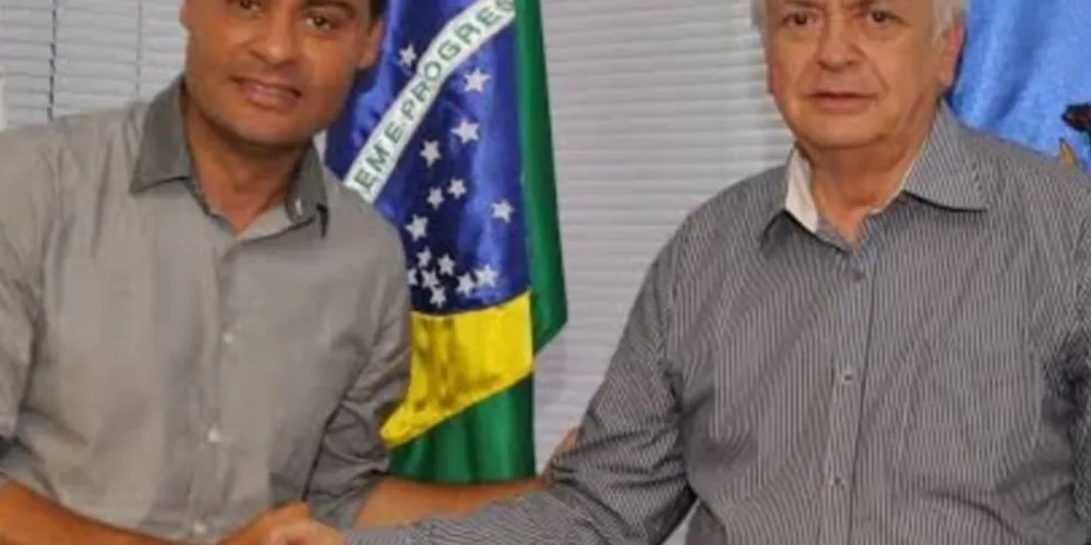 Ex-prefeitos Marcelo Rangel e Pedro Wosgrau.