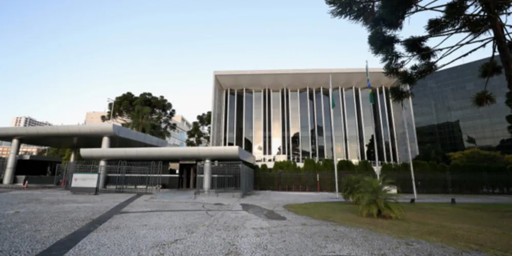 Em tramitação na Alep, deputados chegaram a apontar a inconstitucionalidade da proposta e apresentar voto contrário 