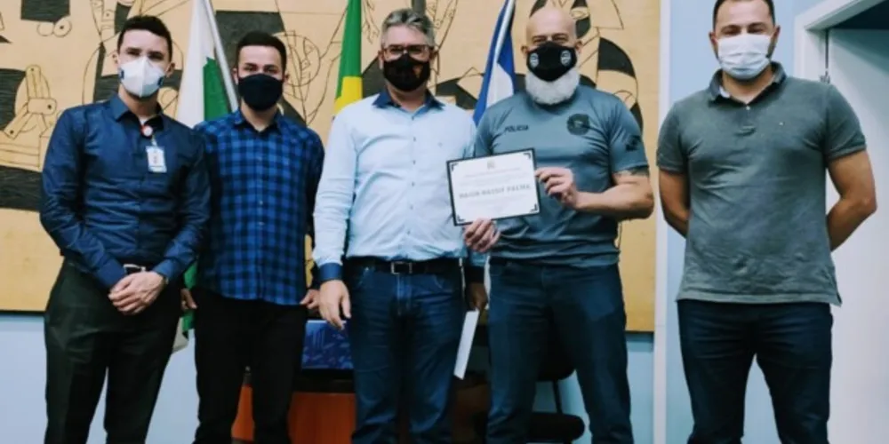 Delegado Nagib e demais vereadores da Câmara Municipal de Ponta Grossa.