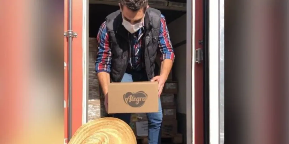 Donativos foram enviados pela Cooperativa Castrolanda em parceria com a empresa Alegra Foods