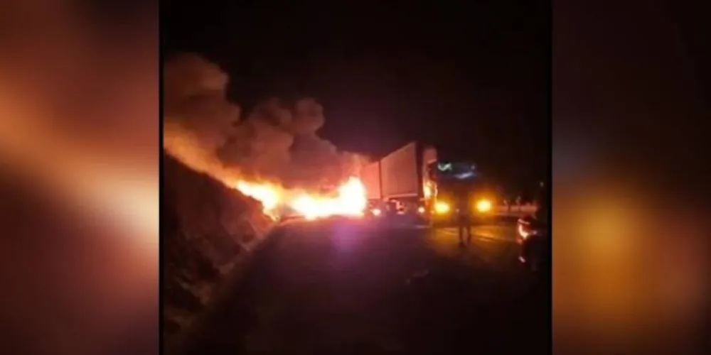 Ocorrência foi registrada na noite deste sábado (7), na BR-376