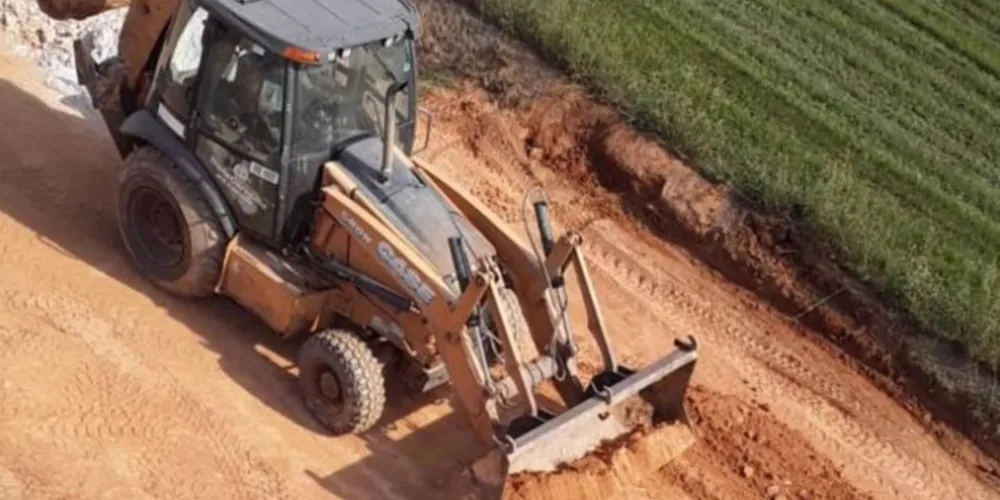 Água captada do poço artesiano beneficiará mais de 30 famílias da região de Marmeleiro