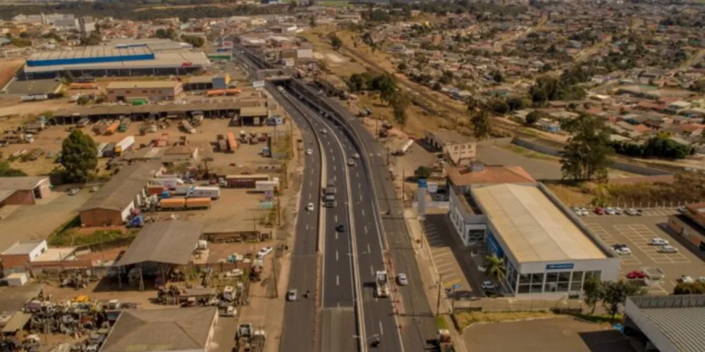 Na interseção do Jardim Sabará, no km 173, os trabalhos estão avançados