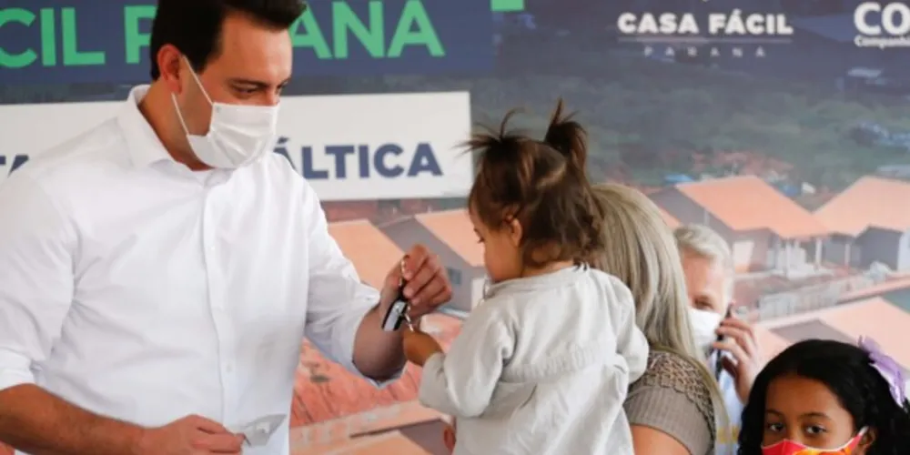 Residencial Vila Torres recebeu investimento de R$ 2,2 milhões por meio do programa Casa Fácil Paraná