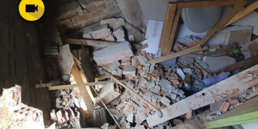 Uma família do bairro Boa Vista precisa de ajuda para reconstruir o banheiro, que cedeu no último final de semana.