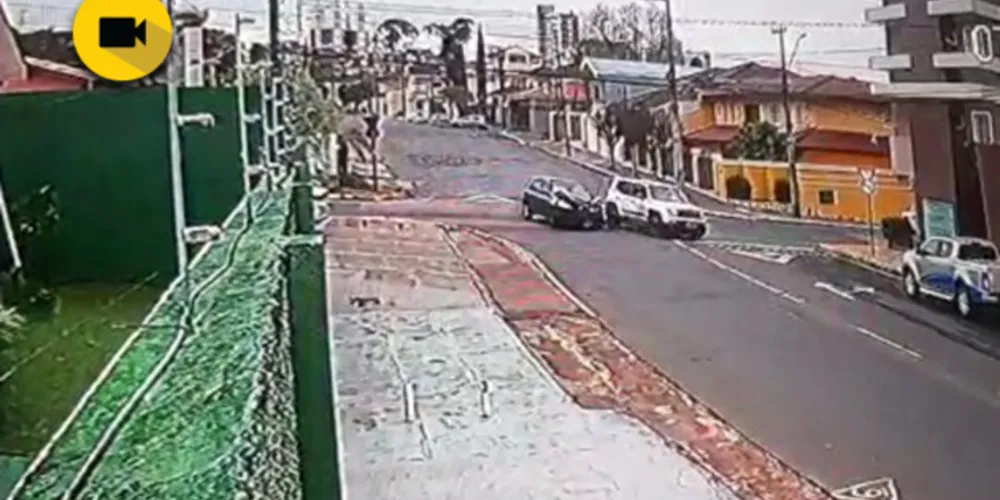 Imagem ilustrativa da imagem Câmera de segurança flagra acidente no Jardim Carvalho