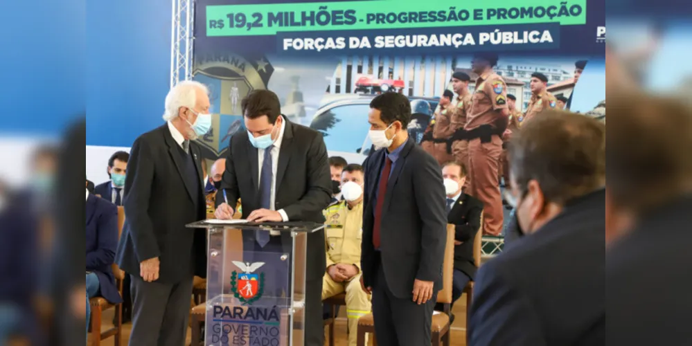 O governador Carlos Massa Ratinho Junior anuncia nesta terça-feira (17) o pagamento das promoções e progressões dos profissionais vinculados à Secretaria de Estado da Segurança Pública.