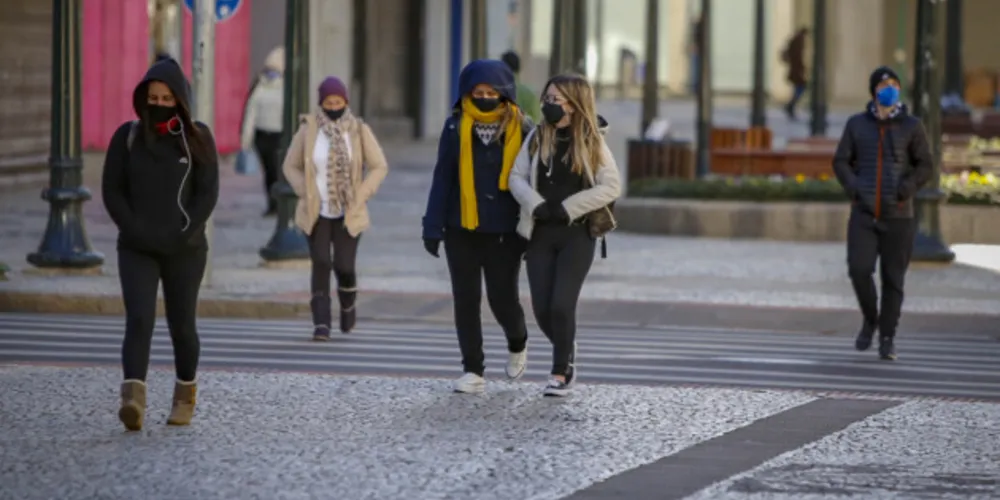 Decisão leva em conta o avanço na vacinação contra a covid-19.