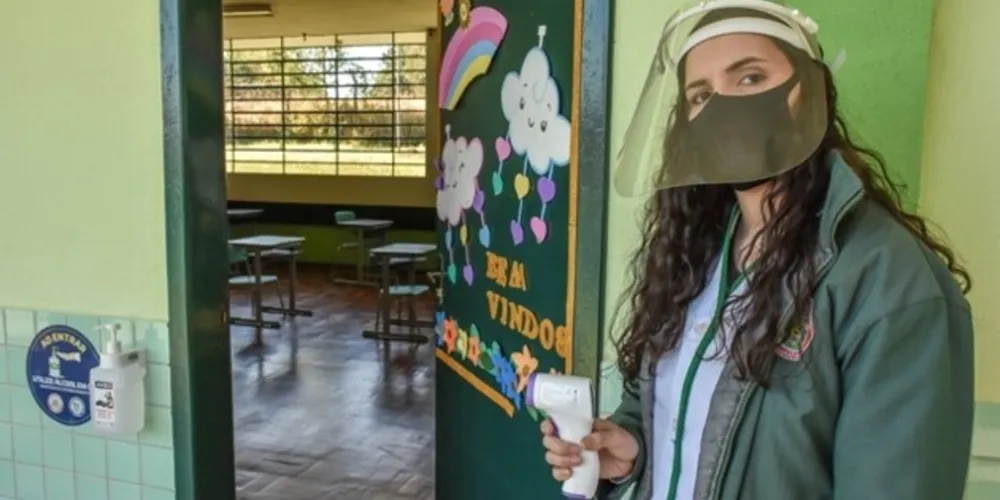 Alunos do 5º ano poderão voltar de maneira gradual mediante autorização dos responsáveis