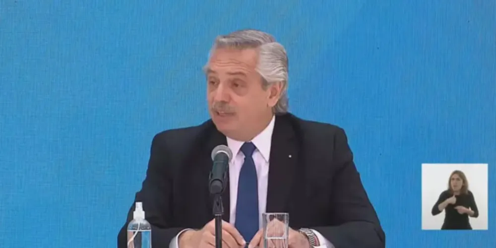 Alberto Fernández afirmou também que os argentinos chegaram de barcos da Europa. Após a repercussão, ele se desculpou nas redes sociais